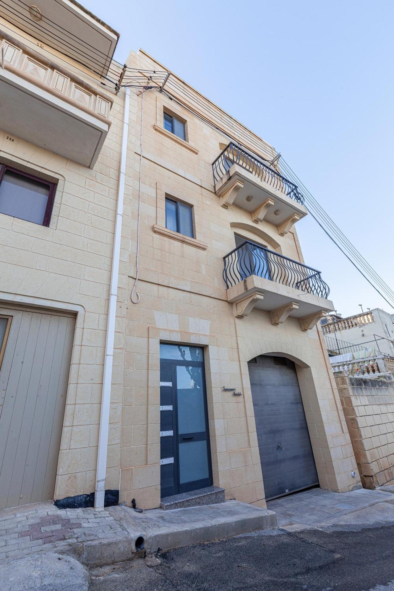 דירות Sannat Summer Fields Penthouse With Amazing Views מראה חיצוני תמונה
